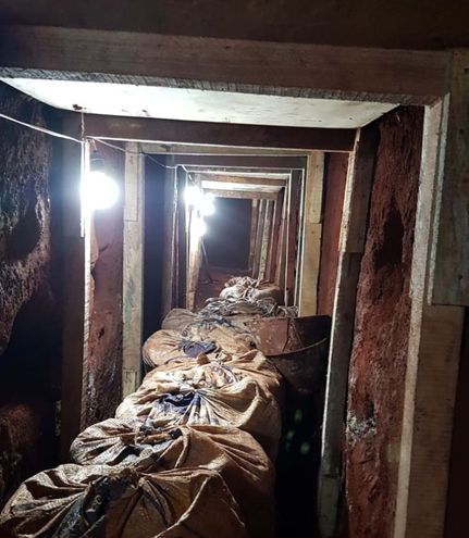 Tres excavadores de túnel para supuesta fuga fueron condenados y otro fue absuelto.