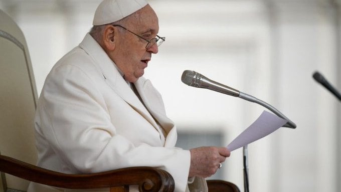 El papa lanza un “llamado urgente” contra la “espiral de violencia” tras el ataque de Irán contra Israel
